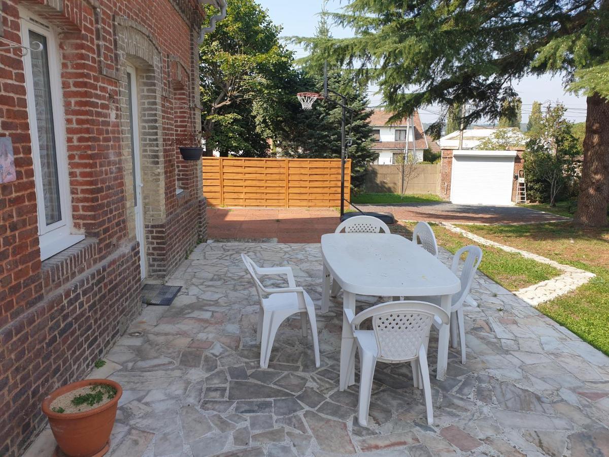 Gite 70m2 terrasse terrain clos 500 m2 3 voitures Grand-Couronne Exterior foto